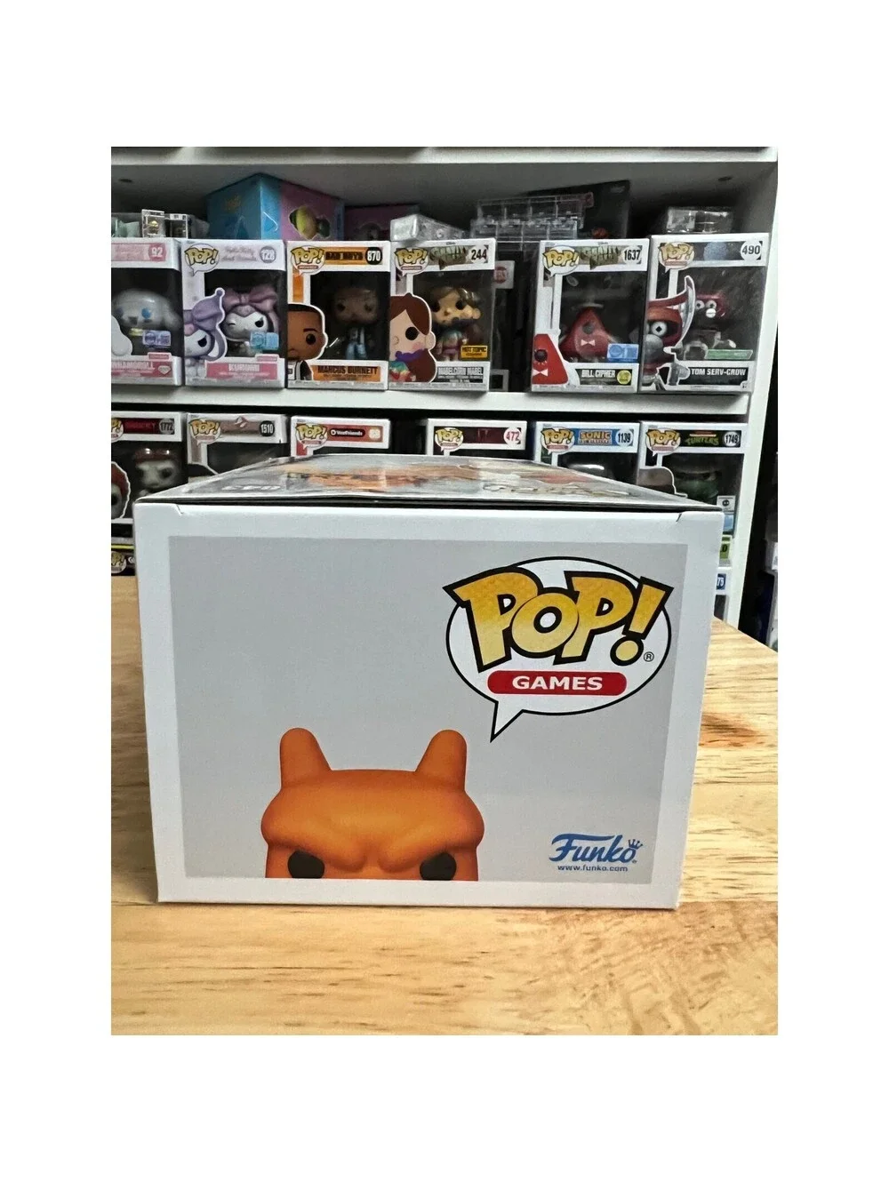 EXCLUSIVE PEARLESCENT Charizard Funko Pop #843 Pokemon Games Nintendo Pokecenter